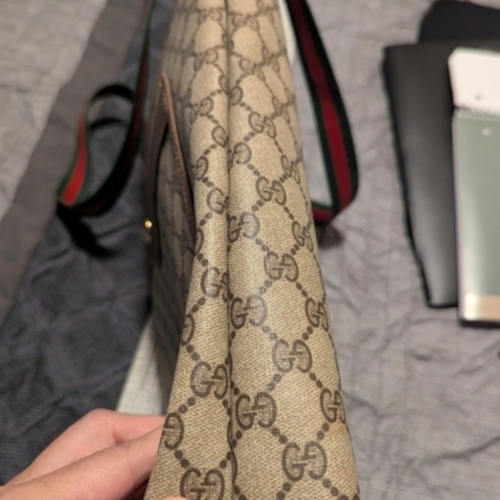 Gucci Supreme Tote Bag with Sherry Canvas Straps and COA - Picture 7 of 16